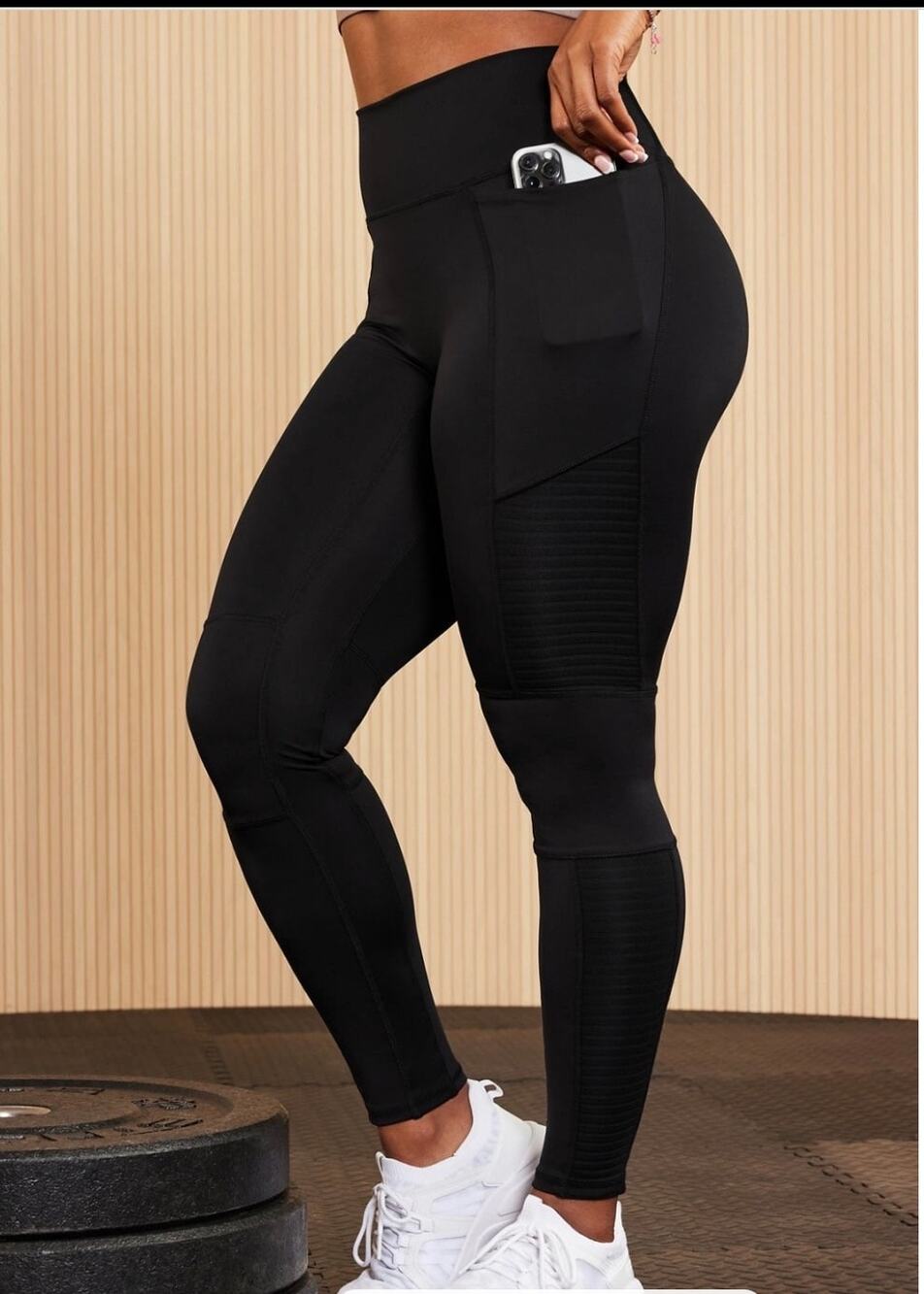 Fabletics High Rise Moto Leggings Black Side Pocket Athletic Yoga Pants Women's